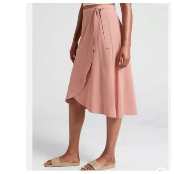 Athleta Dresses & Skirts - NWT Athleta Grace Wrap Skirt Mauve Pink Lightweight, Size 1X
